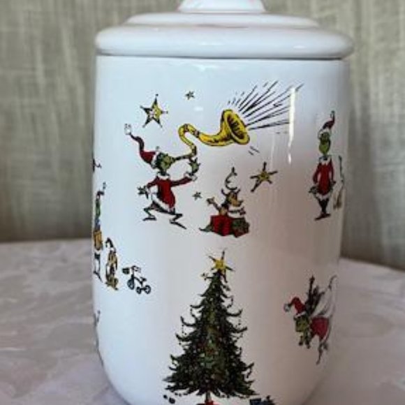 Zrike Brands Grinch Ceramic Canister - Picture 2 of 8